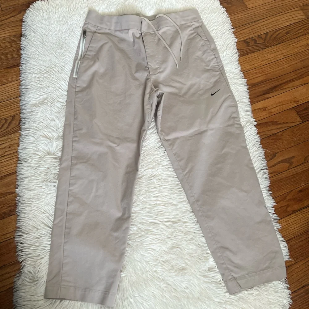 Nike sneaker pant cream‎ color size M